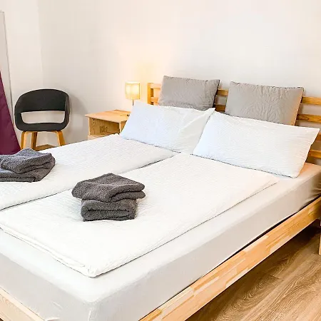 Haus Traun-ufer - Riverside Townhouse Apartament