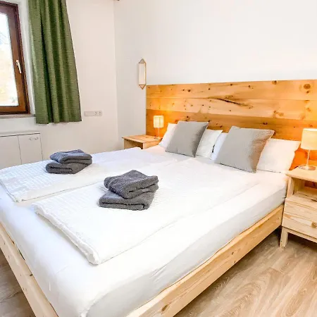 Haus Traun-ufer - Riverside Townhouse * Бад-Ишль