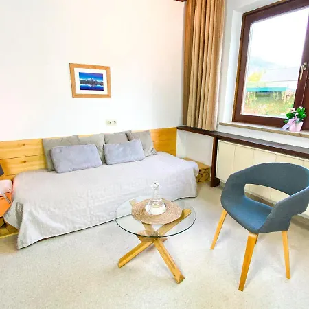 Haus Traun-ufer - Riverside Townhouse