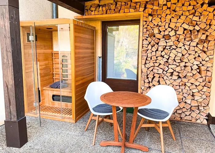 Haus Traun-ufer - Riverside Townhouse Apartment